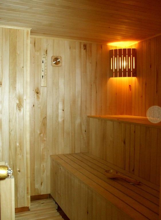Sumarbústaður Kotedzas Melnrageje